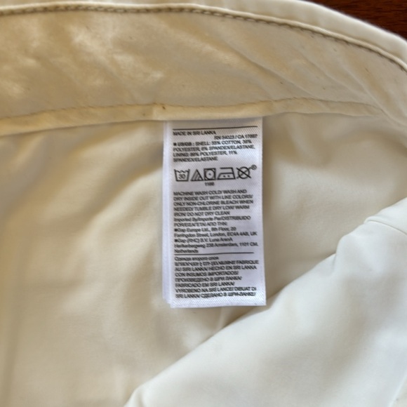 NWOT Banana Republic 9” Shorts - Picture 4 of 4